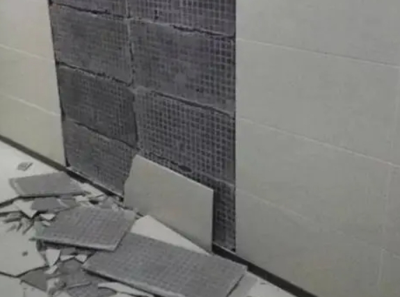 琼山瓷砖空鼓维修公司分享下琼山墙砖松动维修的知识